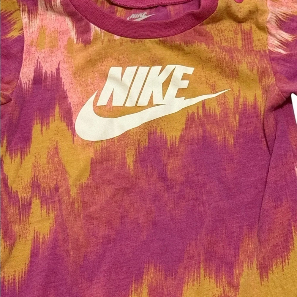 Nike Kids Bodysuit in Pink and Orange
